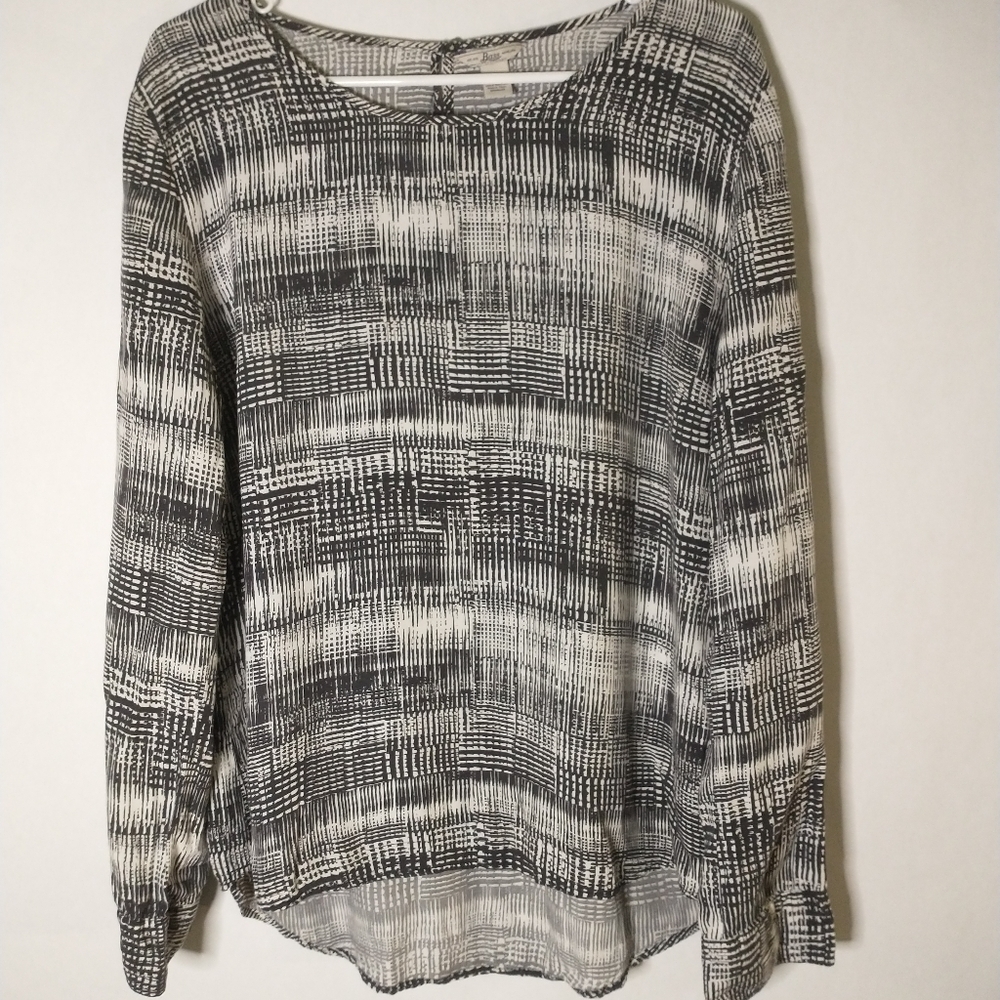Bass women's long sleeve patterned top size XL